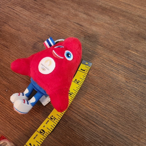 Paris 2024 Olympics Phryge Mascot Plush Keychain - Picture 8 of 8